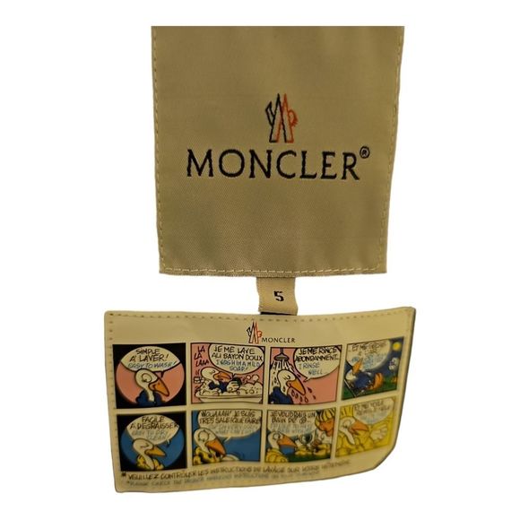 SOLD!! MONCLER Girl's Black Puffer Jacket - Size 5 - Picture 8 of 12